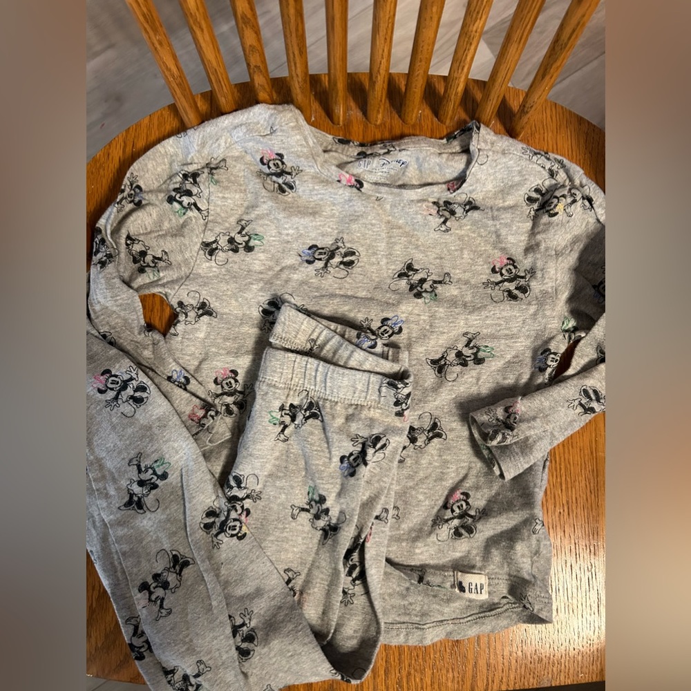 Disney Gap Minnie Mouse top and pant set size 3 EUC